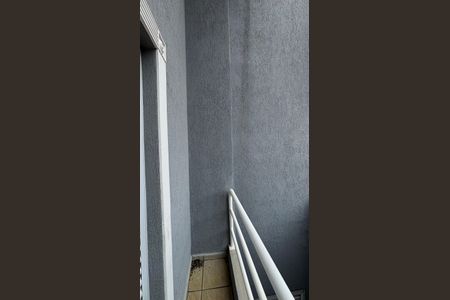 Casa à venda com 166m², 3 quartos e 3 vagas Casa à venda com 166m², 3 quartos e 3 vagasQuarto 1 Varanda