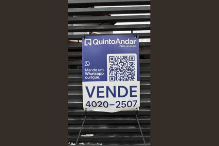 Casa à venda com 166m², 3 quartos e 3 vagas Casa à venda com 166m², 3 quartos e 3 vagasPlaquinha
