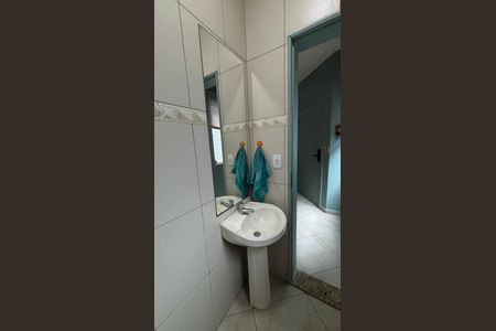 Casa à venda com 166m², 3 quartos e 3 vagas Casa à venda com 166m², 3 quartos e 3 vagasLavabo