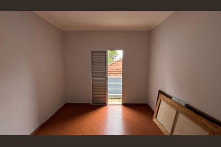 Casa à venda com 166m², 3 quartos e 3 vagas Casa à venda com 166m², 3 quartos e 3 vagasQuarto 1