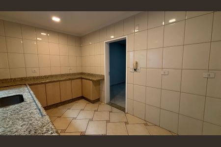 Casa à venda com 166m², 3 quartos e 3 vagas Casa à venda com 166m², 3 quartos e 3 vagasCozinha