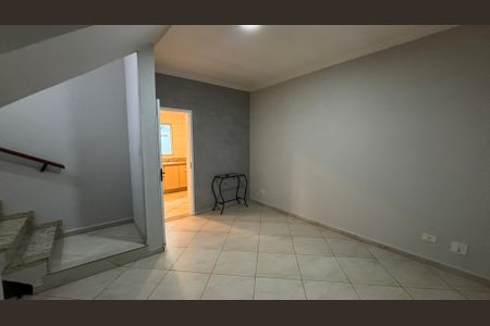 Casa à venda com 166m², 3 quartos e 3 vagas Casa à venda com 166m², 3 quartos e 3 vagasSala de Jantar