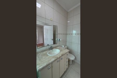 Casa à venda com 166m², 3 quartos e 3 vagas Casa à venda com 166m², 3 quartos e 3 vagasBanheiro da Suíte