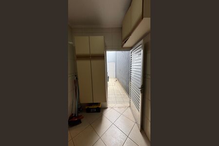 Casa à venda com 166m², 3 quartos e 3 vagas Casa à venda com 166m², 3 quartos e 3 vagasÁrea de Serviço