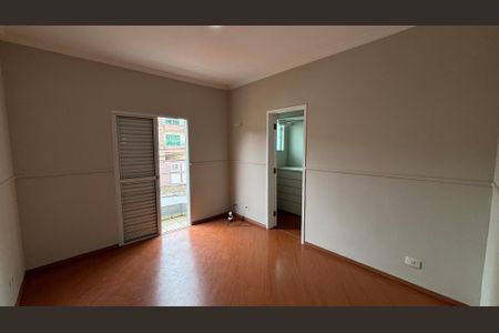 Casa à venda com 166m², 3 quartos e 3 vagas Casa à venda com 166m², 3 quartos e 3 vagasSuite