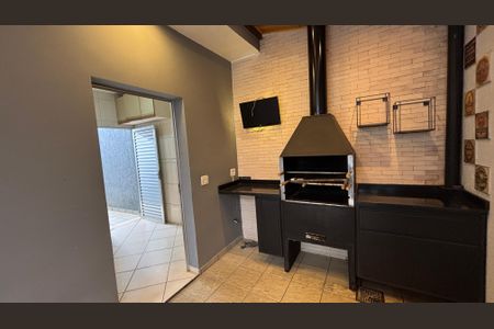 Casa à venda com 166m², 3 quartos e 3 vagas Casa à venda com 166m², 3 quartos e 3 vagasÁrea comum