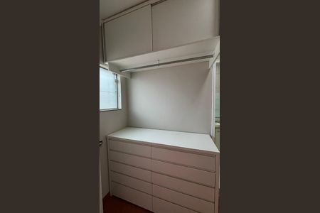 Casa à venda com 166m², 3 quartos e 3 vagas Casa à venda com 166m², 3 quartos e 3 vagasSuite Closet