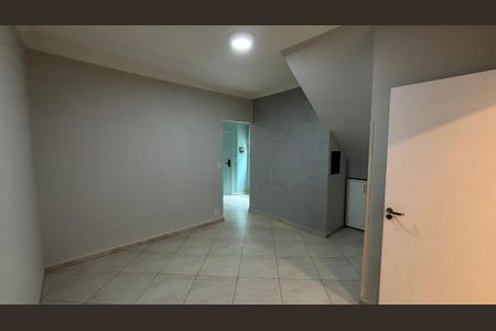 Casa à venda com 166m², 3 quartos e 3 vagas Casa à venda com 166m², 3 quartos e 3 vagasSala de Jantar