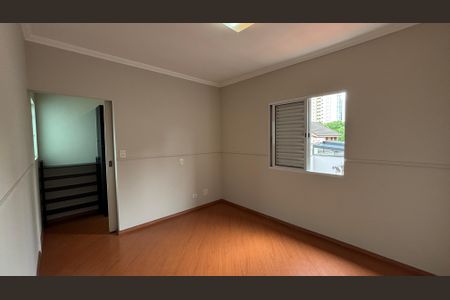 Casa à venda com 166m², 3 quartos e 3 vagas Casa à venda com 166m², 3 quartos e 3 vagasQuarto 2