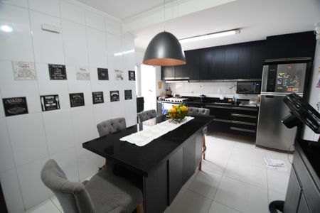 Casa à venda com 163m², 3 quartos e 2 vagasCozinha