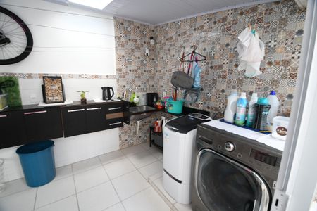 Casa à venda com 163m², 3 quartos e 2 vagasÁrea de Serviço