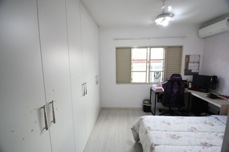 Casa à venda com 163m², 3 quartos e 2 vagasQuarto 3 - Suíte