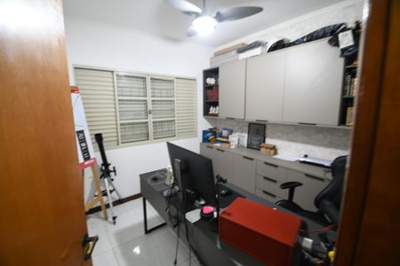 Casa à venda com 163m², 3 quartos e 2 vagasQuarto 1