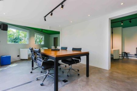 Casa à venda com 10 quartos, 265m² em Santo Amaro, São Paulo