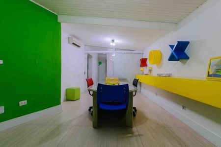 Casa à venda com 265m², 10 quartos e sem vaga