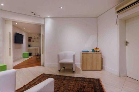 Casa à venda com 10 quartos, 265m² em Santo Amaro, São Paulo