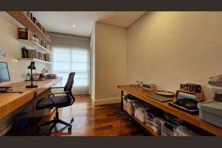 Apartamento à venda com 3 quartos, 154m² em Vila Nova Conceição, São Paulo