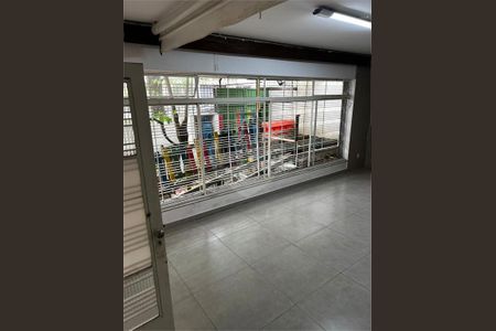 Casa à venda com 3 quartos, 206m² em Cerqueira César, São Paulo