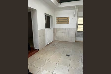 Casa à venda com 3 quartos, 206m² em Cerqueira César, São Paulo