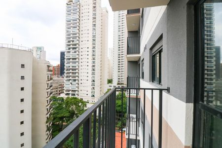 Varanda de kitnet/studio para alugar com 1 quarto, 26m² em Campo Belo, São Paulo