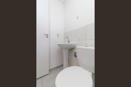 Apartamento para alugar com 44m², 2 quartos e sem vaga Apartamento para alugar com 44m², 2 quartos e sem vagaBanheiro