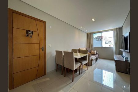 Foto 04 de apartamento à venda com 2 quartos, 60m² em Castelo, Belo Horizonte