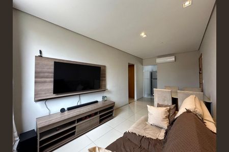 Foto 02 de apartamento à venda com 2 quartos, 60m² em Castelo, Belo Horizonte