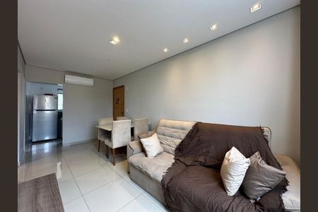 Foto 05 de apartamento à venda com 2 quartos, 60m² em Castelo, Belo Horizonte