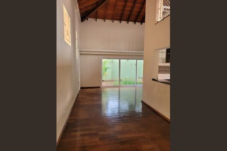 Foto 01 de casa à venda com 3 quartos, 400m² em Bosque da Saúde, São Paulo