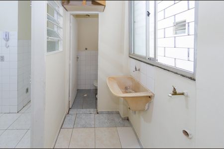 Apartamento para alugar com 70m², 3 quartos e 1 vagaÁrea de serviço