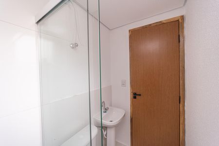 Apartamento para alugar com 45m², 2 quartos e sem vagaBanheiro