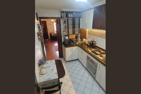 Casa de condomínio para alugar com 170m², 3 quartos e 2 vagas Casa de condomínio para alugar com 170m², 3 quartos e 2 vagasCozinha