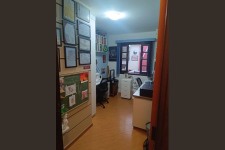 Casa de condomínio para alugar com 170m², 3 quartos e 2 vagas