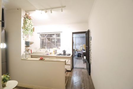 Casa à venda com 120m², 2 quartos e 2 vagas