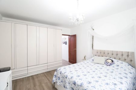 Casa à venda com 120m², 2 quartos e 2 vagas