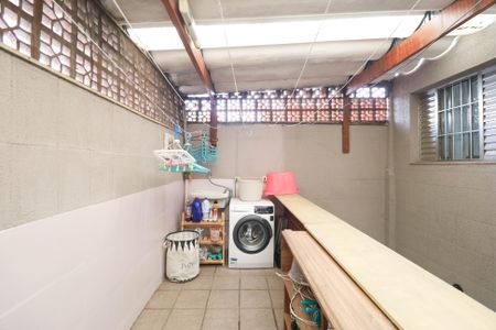 Casa à venda com 120m², 2 quartos e 2 vagas