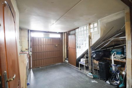 Casa à venda com 120m², 2 quartos e 2 vagas