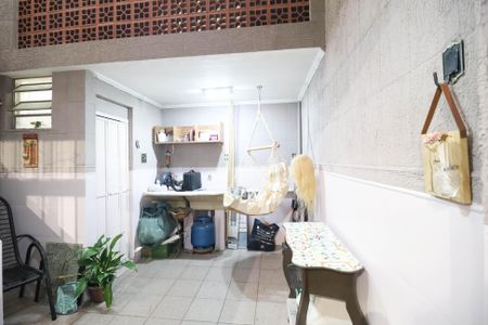 Casa à venda com 120m², 2 quartos e 2 vagas