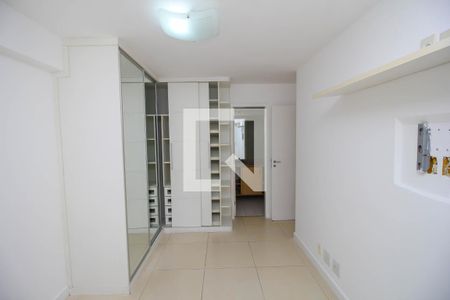 Apartamento para alugar com 72m², 2 quartos e 1 vagaVaranda