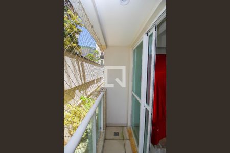 Apartamento para alugar com 72m², 2 quartos e 1 vagaVaranda