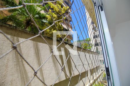 Apartamento para alugar com 72m², 2 quartos e 1 vagaVaranda