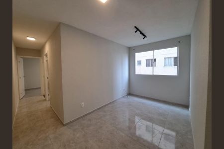 Sala de apartamento para alugar com 2 quartos, 42m² em Jardim do Lago, São Paulo