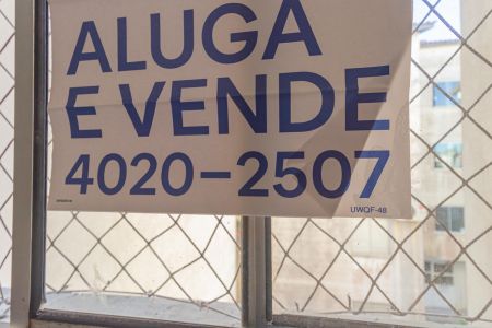 Apartamento à venda com 45m², 2 quartos e 1 vaga Apartamento à venda com 45m², 2 quartos e 1 vagaPlaca
