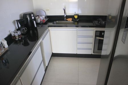 Apartamento para alugar com 114m², 3 quartos e 2 vagasCozinha 