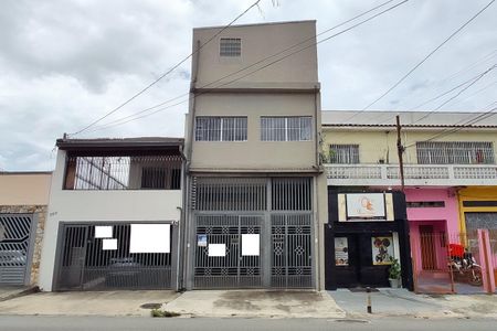 Casa para alugar com 150m², 3 quartos e 2 vagasFachada + placa