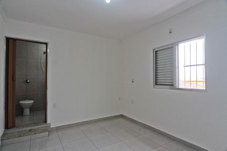 Casa para alugar com 150m², 3 quartos e 2 vagasSuíte