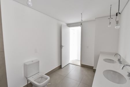Apartamento para alugar com 140m², 2 quartos e 2 vagasBanheiro da suíte 2