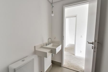 Apartamento para alugar com 140m², 2 quartos e 2 vagasBanheiro da suíte 1