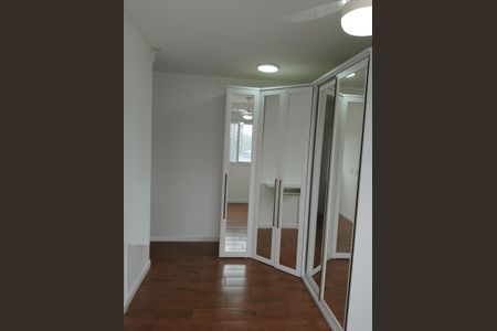 Apartamento para alugar com 68m², 2 quartos e 2 vagas Apartamento para alugar com 68m², 2 quartos e 2 vagasQuarto