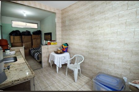 Apartamento para alugar com 223m², 4 quartos e sem vagaCozinha 2